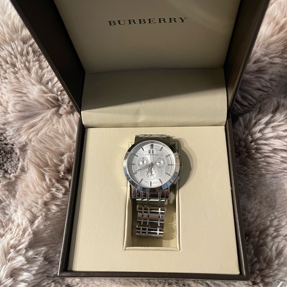 Burberry Silver Men Watch - Picture 10 of 10